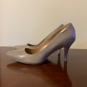 Used Calvin Klein Kimberly pump, size 6.5